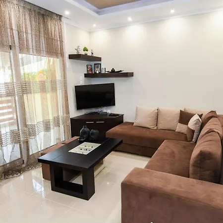 Luxury In The Center Of Larissa